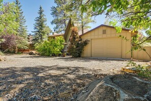 Interior - A-frame Munds Park Retreat: 35 Miles to Snowbowl (Munds Park)