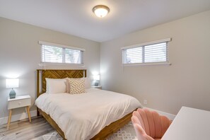 3 habitaciones y espacio para trabajar con laptop 