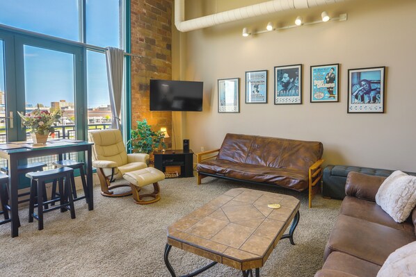 Apartment (2 Bedrooms) | Front of property