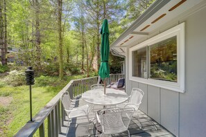 House (2 Bedrooms) | Interior - Pet-friendly Getaway w/ Porch in Banner Elk! (Banner Elk)