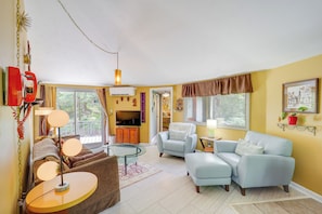 House (2 Bedrooms) | Front of property