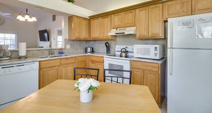 12 Mi to Disney World: Sunny Home w/ Pool!