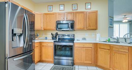 Myrtle Beach Golf Retreat w/ Pool Access!