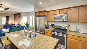 House (3 Bedrooms) | Interior