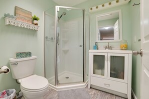 Interior - Rapid City Cottage w/ Deck: 1/4 Mi to Torch Lake! (Rapid City)