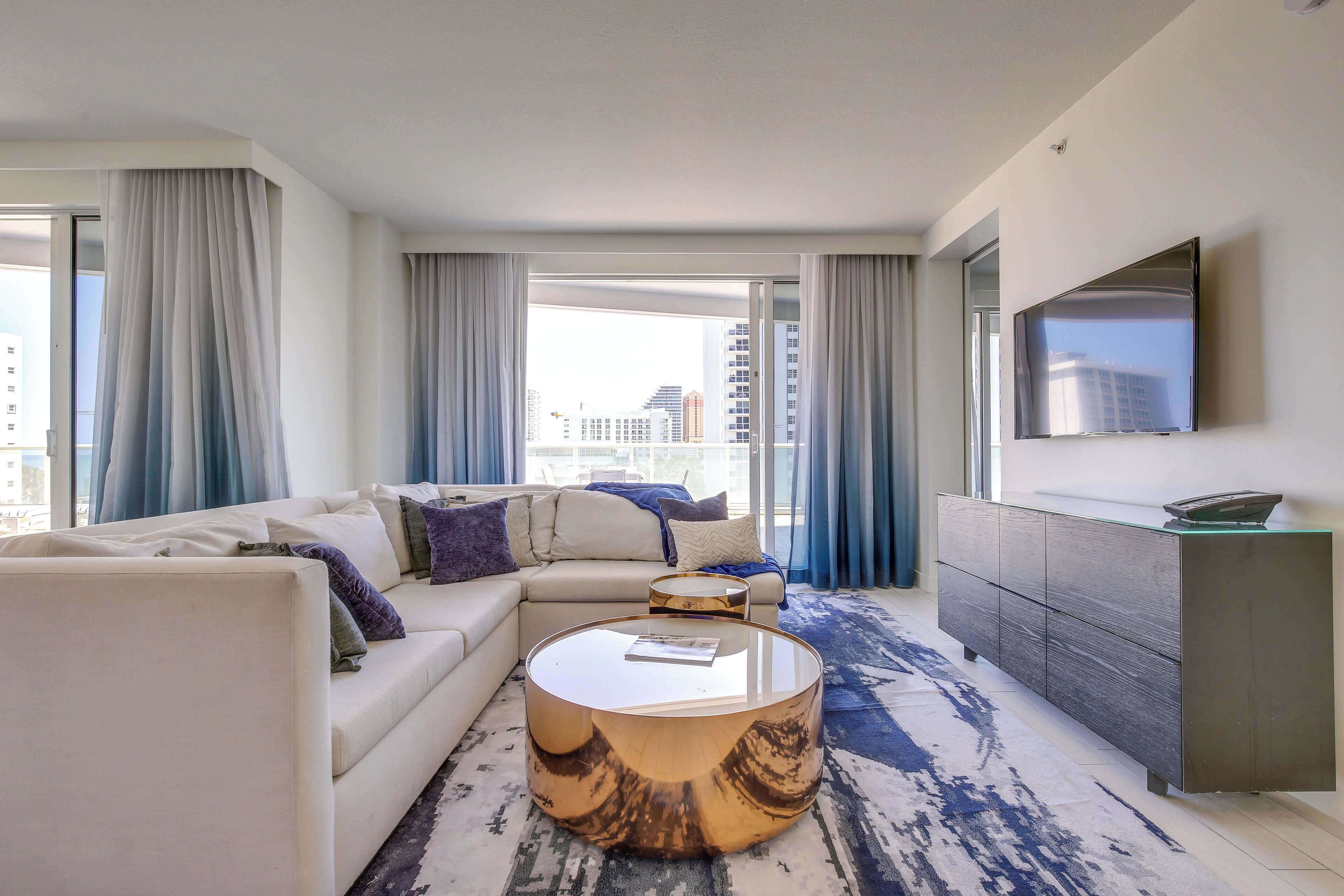 Apartment (2 Bedrooms) | Front of property