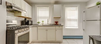 Pet-friendly Providence Home, 2 Mi to Downtown!