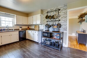 ハウス (3 Bedrooms) | 専用キッチン | 電子レンジ、オーブン、コンロ、食器洗い機