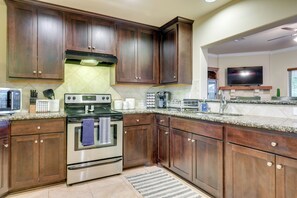 House (4 Bedrooms) | Interior - New Braunfels Home w/ Pool 2 Mi to Guadalupe River (New Braunfels)