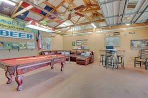 House (4 Bedrooms) | Interior - New Braunfels Home w/ Pool 2 Mi to Guadalupe River (New Braunfels)