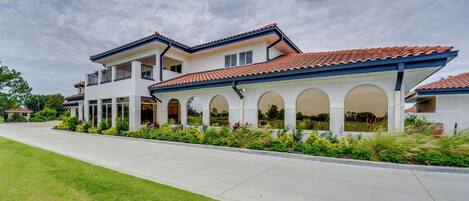 Villa (3 Bedrooms) | Interior