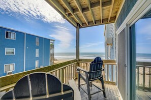 Interior - Oceanfront Condo in North Topsail Beach! (Sneads Ferry)
