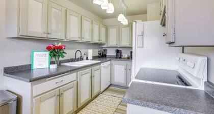 Centrally Located Yuma Retreat w/ Fenced Patio