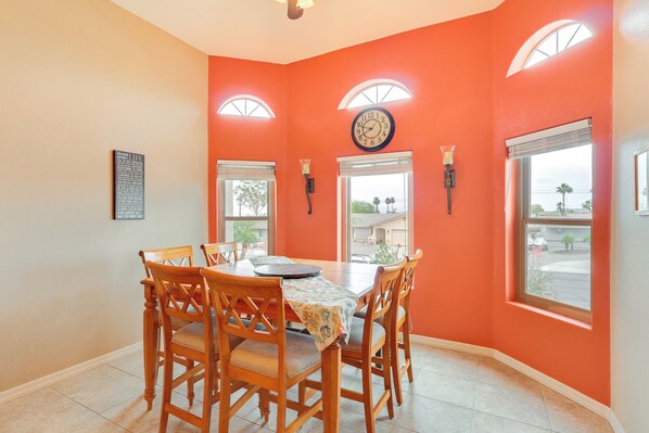 منزل (4 Bedrooms) | المنشأة من الداخل