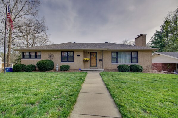 Interior - Charming Jefferson City Home: 2 Mi to Downtown! (Jefferson City)