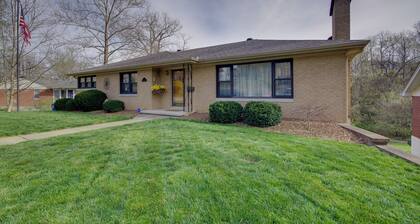 Charming Jefferson City Home: 2 Mi to Downtown!