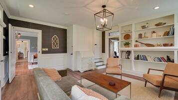 Rumah (4 Bedrooms) | Interior