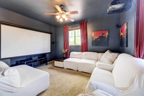 單棟房屋 (4 Bedrooms) | 內部