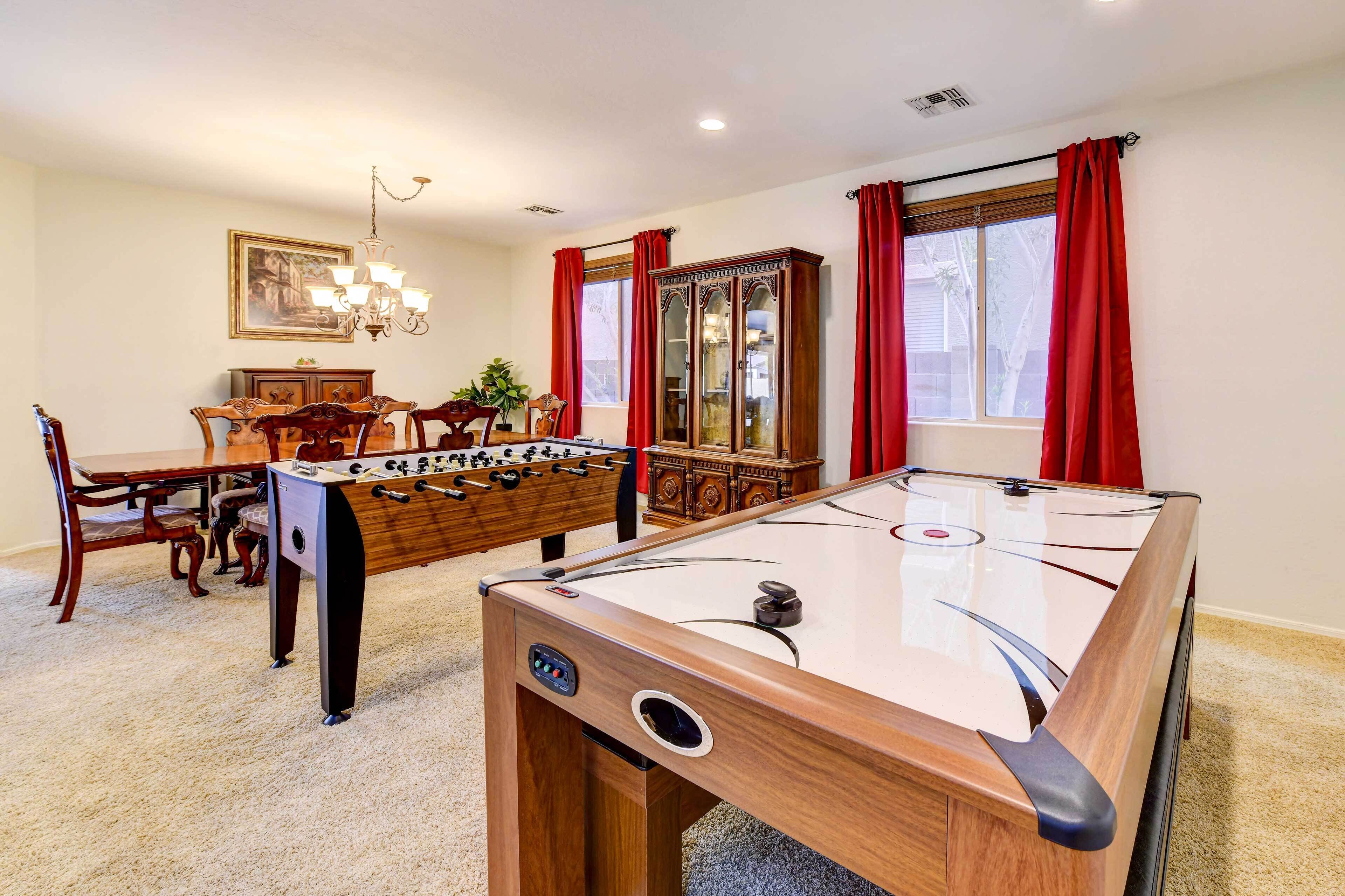 House (4 Bedrooms) | Interior