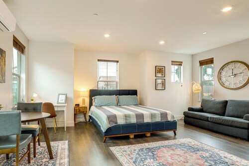 3 Mi to Golf & Shopping: Cozy Roseville Studio