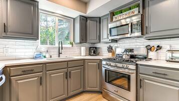 Nhà (5 Bedrooms) | Nội thất