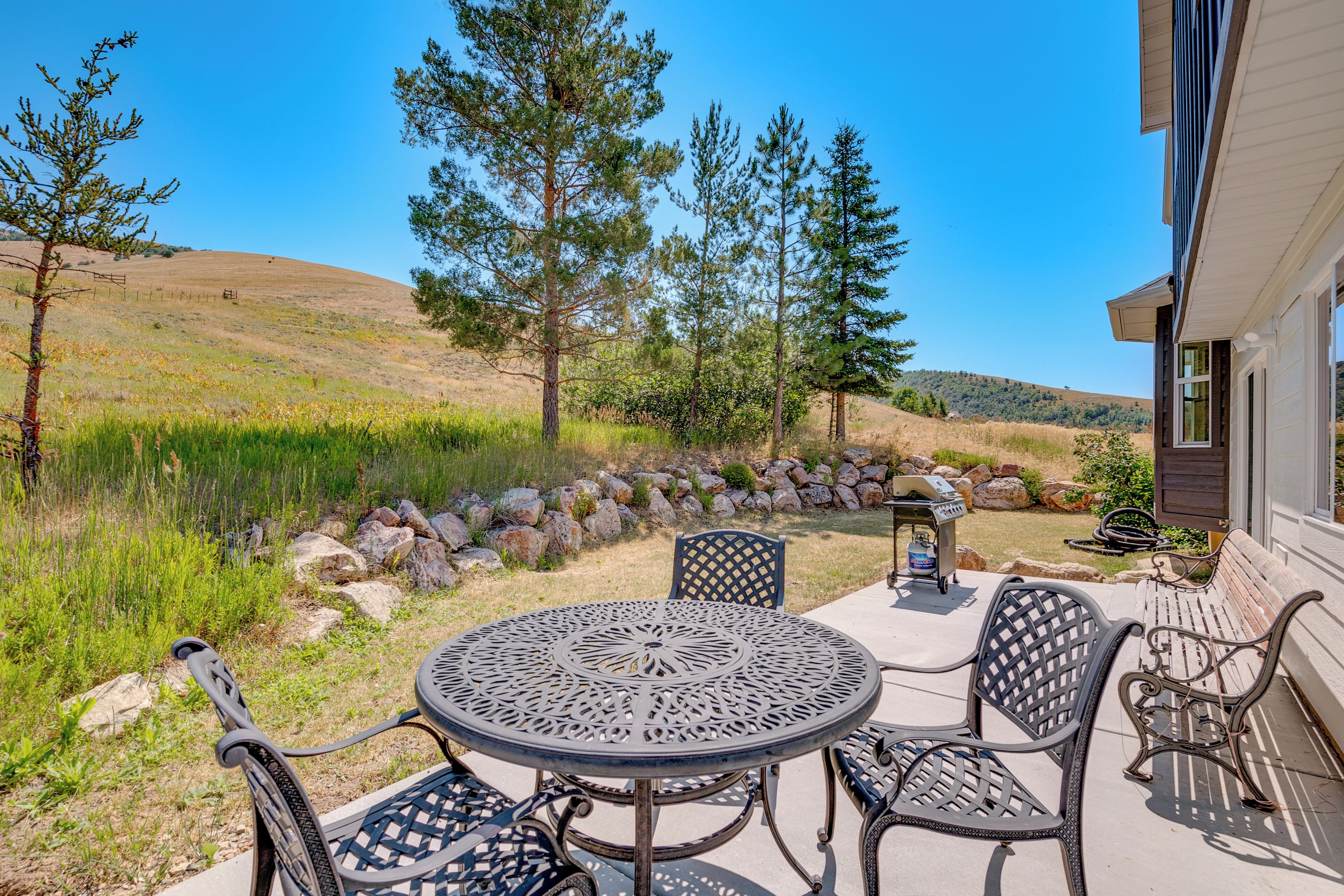 House (5 Bedrooms) | Interior