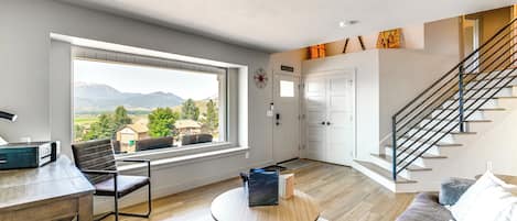 House (5 Bedrooms) | Front of property