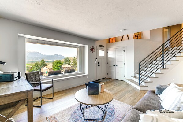 House (5 Bedrooms) | Interior