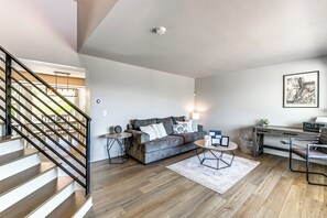 House (5 Bedrooms) | Interior - Huntsville Retreat ~ 4 Mi to Reservoir! (Huntsville)