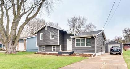 Clear Lake Vacation Home Rental - Pet Friendly!