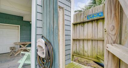 Topsail Beach Vacation Rental: Steps to Shore!