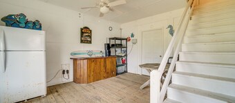 Topsail Beach Vacation Rental: Steps to Shore!
