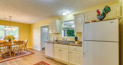 Suburban Conway Vacation Rental: 2 Mi to Uca!