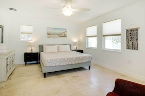 Cottage (3 Bedrooms) | Interior - St Augustine Cottage w/ Fire Pit - Walk to Pier! (St. Augustine)