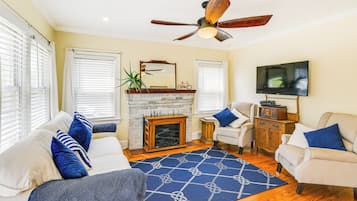 Cottage (2 Bedrooms) | Interior
