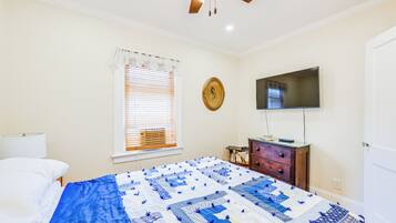 Cottage (2 Bedrooms) | Interior