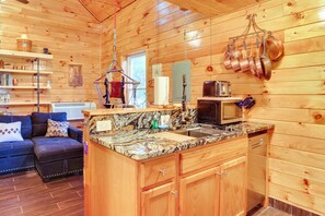 Apartment (0 Bedroom) | Interior - Cozy Upstate New York Getaway w/ Fire Pit! (Williamstown)