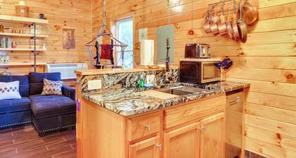 Cozy Upstate New York Getaway w/ Fire Pit!