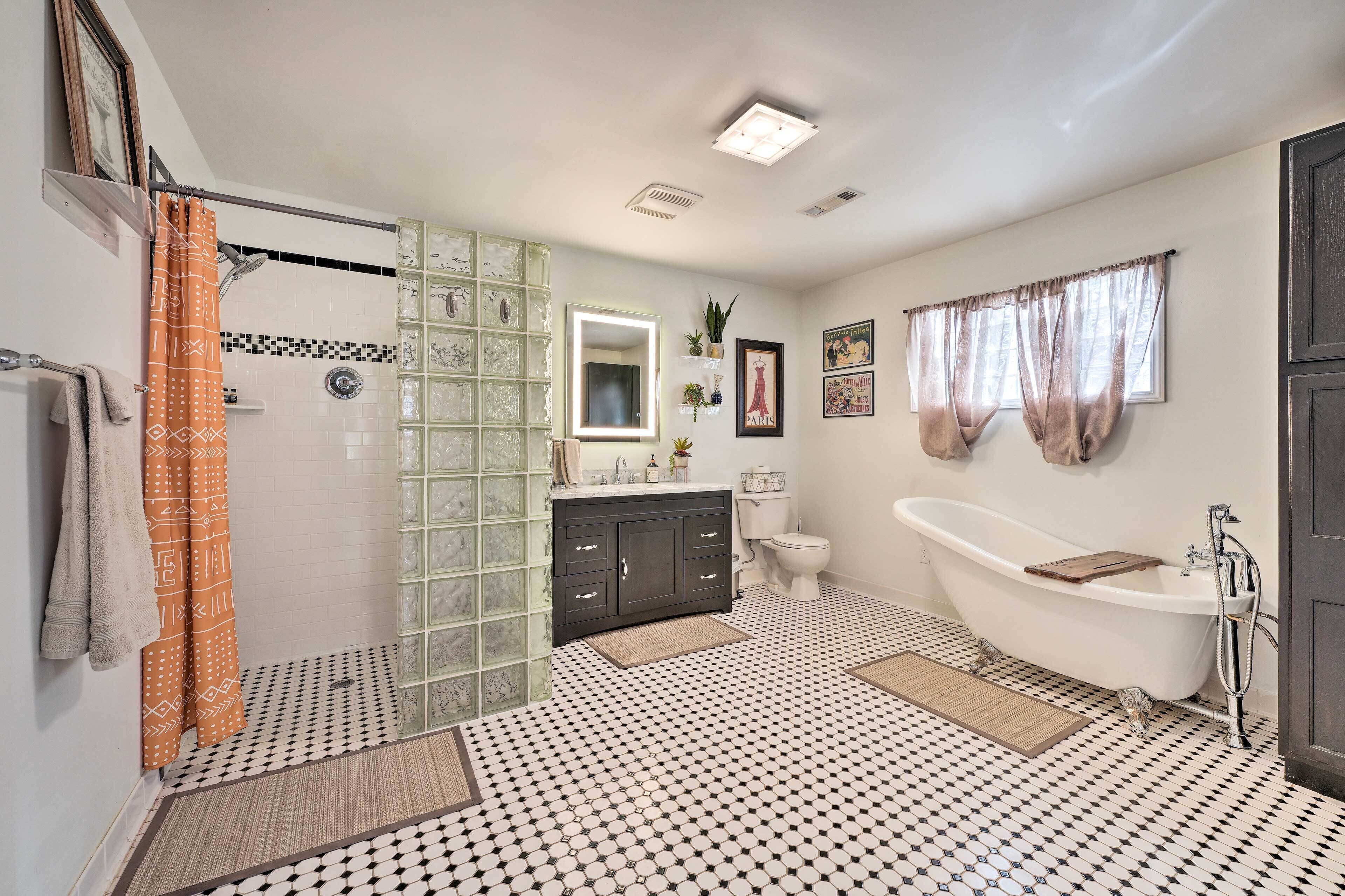 House (2 Bedrooms) | Interior