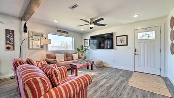 House (2 Bedrooms) | Front of property