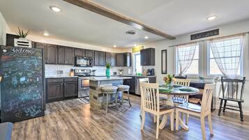 House (2 Bedrooms) | Interior