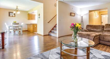 Indianapolis Vacation Rental ~ 7 Mi to Downtown!