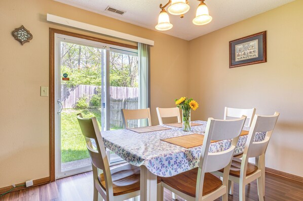 Casa (3 Bedrooms) | Restaurantes