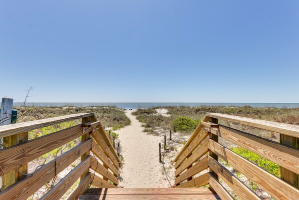 Interior - On-site Beach Access: Hilton Head Island Condo (Hilton Head Island)