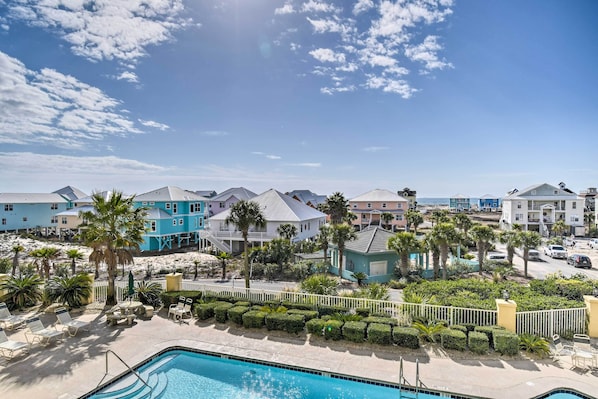 Apartment (1 Bedroom) | Interior - Gulf Shores Condo w/ Pool View: Walk to Beach! (Gulf Shores)