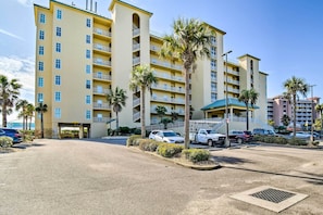 Apartment (1 Bedroom) | Interior - Gulf Shores Condo w/ Pool View: Walk to Beach! (Gulf Shores)