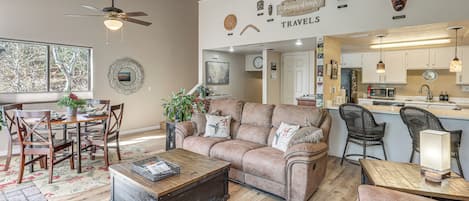 Apartment (2 Bedrooms) | Front of property