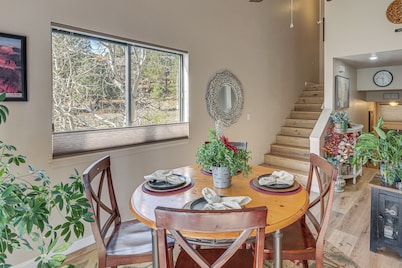 Walk to Golf & Trails! 'aspen House' in Flagstaff