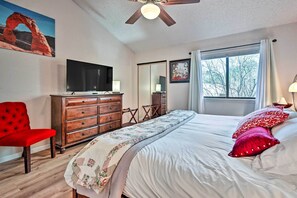 Apartment (1 Bedroom) | Interior - Charming Flagstaff Condo Near Golfing & Hiking! (Flagstaff)