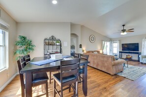 Dining - Gilbert Vacation Rental w/ Private Pool & Patio! (Gilbert)